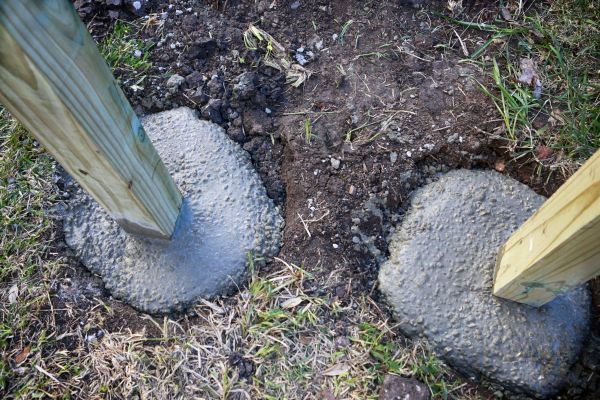 Cost of Post Hole Excavation in Logan